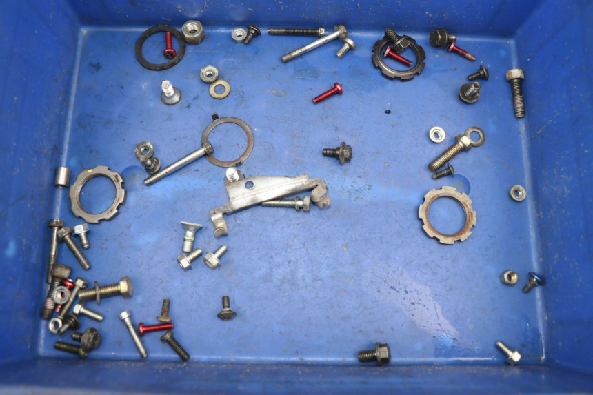 photo de SCREW FASTENER BAG PEUGEOT TREKKER 50 (1998 - 2004)