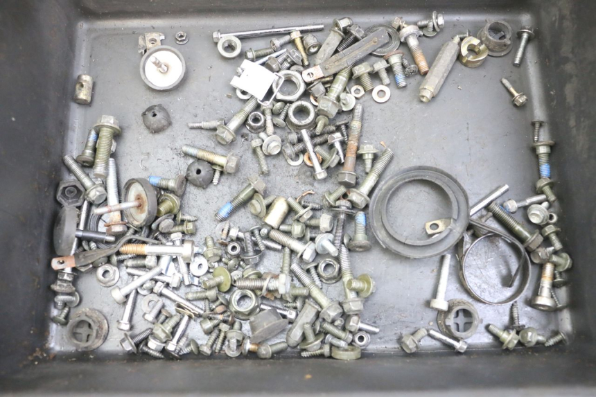 photo de SCREW FASTENER BAG PEUGEOT TWEET 4T 50 (2018 - 2020)