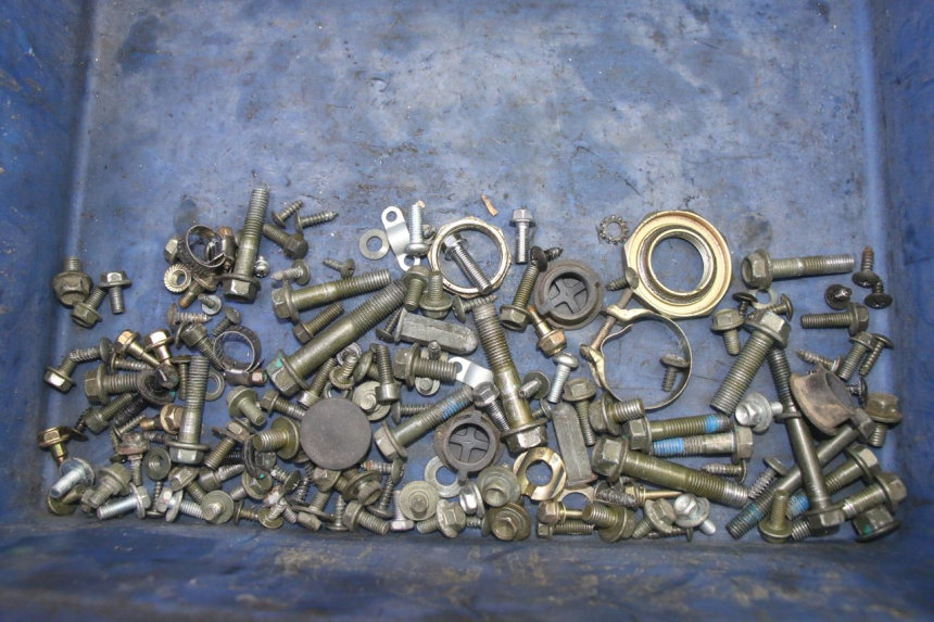 photo de SCREWS BAG PEUGEOT TWEET PRO EFI 4T 50 (2021 - 2022)