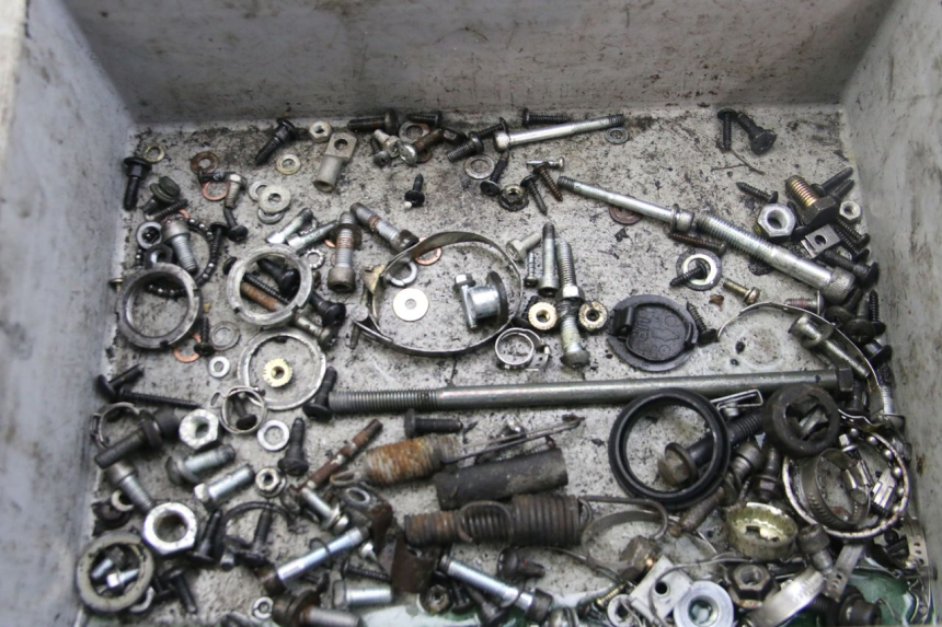 photo de SCREWS BAG PIAGGIO VESPA GRANTURISMO 125 (2003 - 2007)