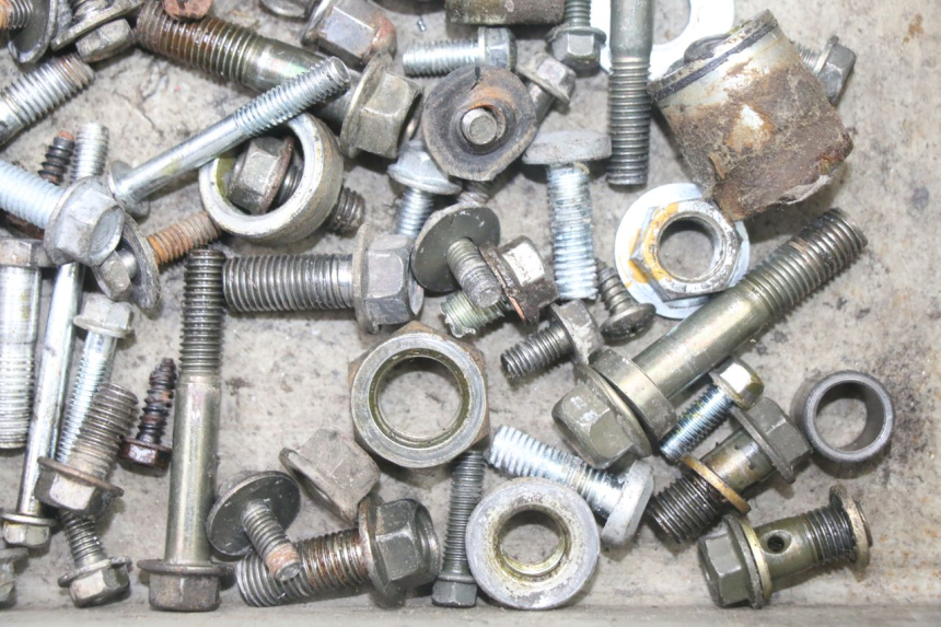 photo de SCREW FASTENER BAG VONROAD YIBEN 125 (2006 - 2010) - Technical close-up