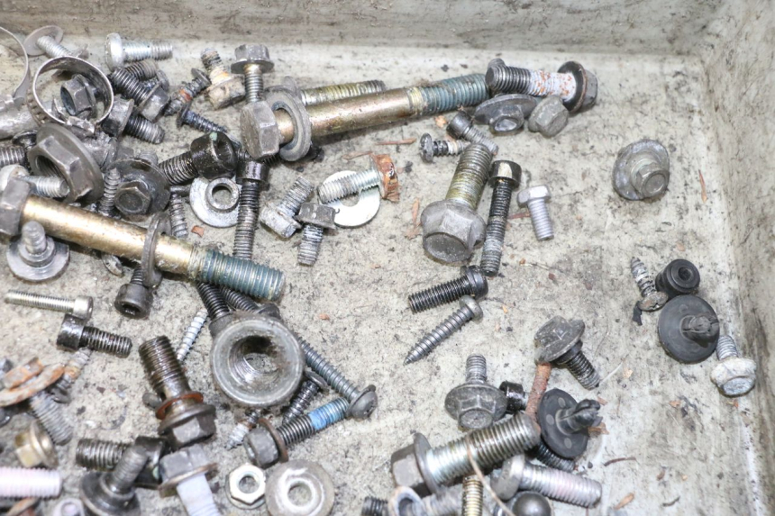 photo de SCREW FASTENER BAG YAMAHA X-MAX XMAX 250 (2006 - 2009)