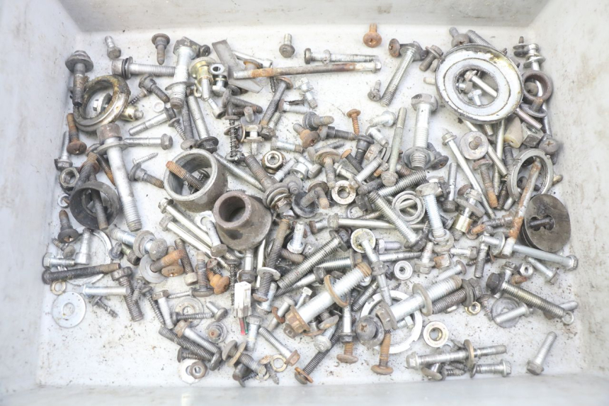 photo de SCREW FASTENER BAG PIAGGIO XEVO - X EVO 125 (2007 - 2016)