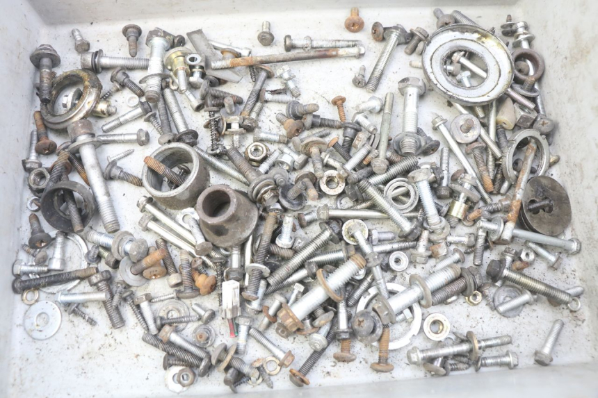 photo de SCREW FASTENER BAG PIAGGIO XEVO - X EVO 125 (2007 - 2016)