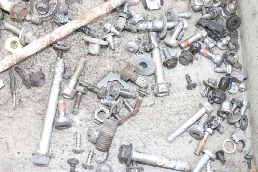 photo de SCREWS BAG HONDA XLV VARADERO 125 (2000 - 2006)
