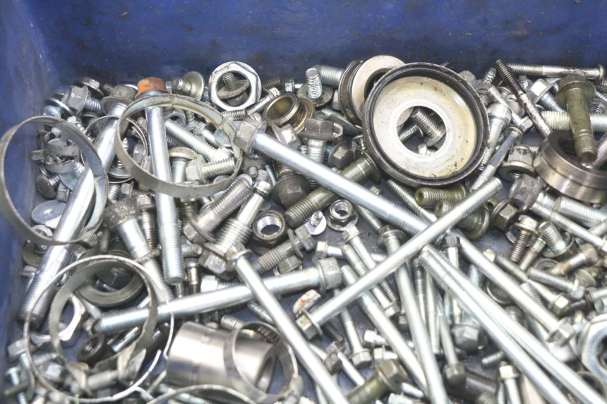 photo de SCREWS BAG YAMAHA XP T-MAX TMAX 500 (2004 - 2007)