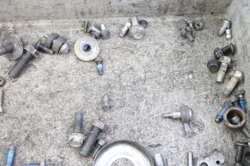 photo de SCREWS BAG YAMAHA TZR 50 (2008 - 2016)
