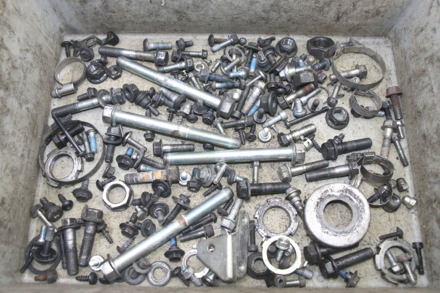 photo de SCREWS BAG YAMAHA YP X-MAX XMAX 400 (2014 - 2017)