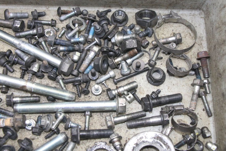 photo de SCREWS BAG YAMAHA YP X-MAX XMAX 400 (2014 - 2017)
