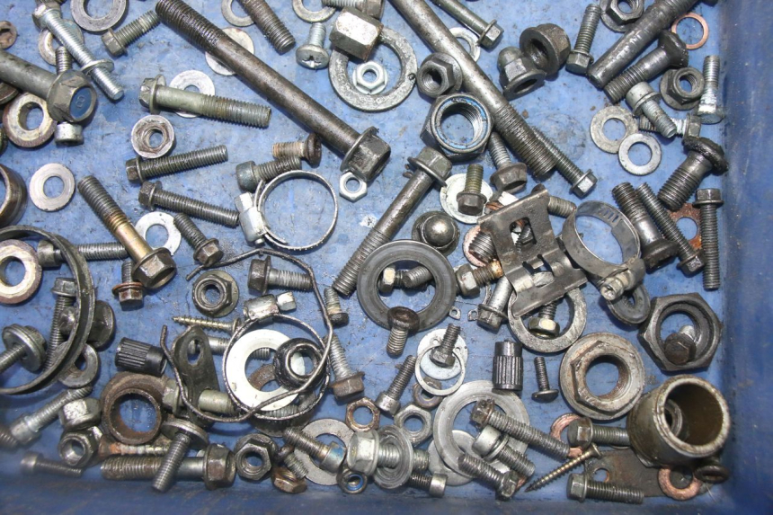 photo de SCREWS BAG YAMAHA YZ 125 (1998 - 2005)