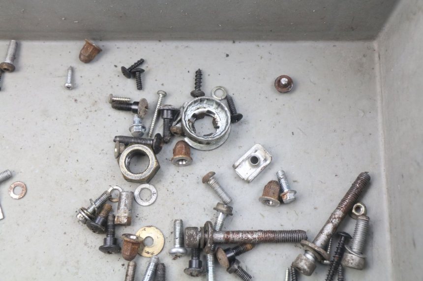 photo de SCREWS BAG PIAGGIO ZIP 4T 50 (2006 - 2017)