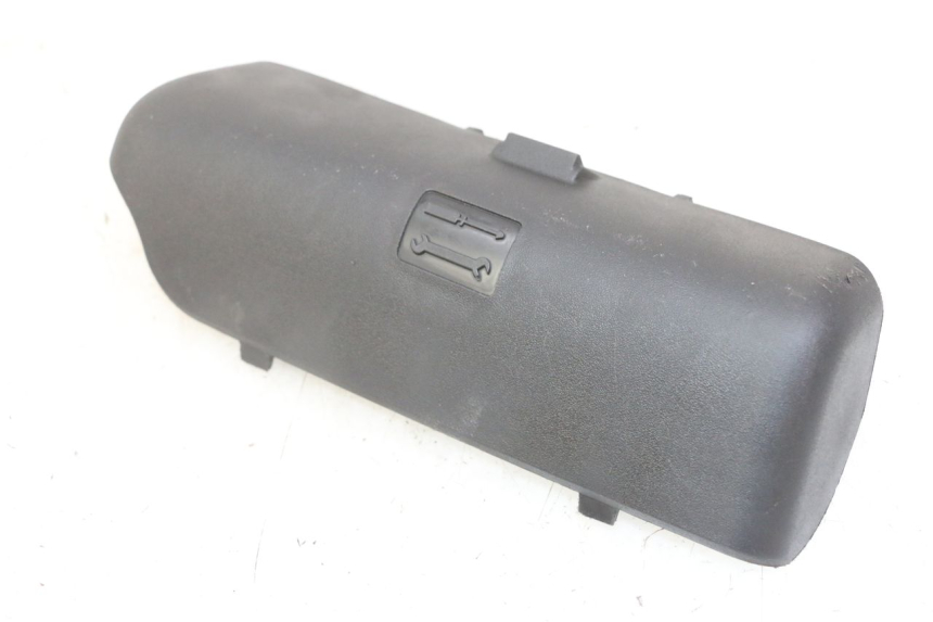 photo de TOOL KIT STRAP PIAGGIO MP3 LT 300 (2010 - 2016)