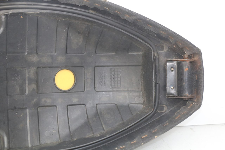 photo de SEAT KYMCO AGILITY RS 2T 50 (2009 - 2013) - High-resolution close-up