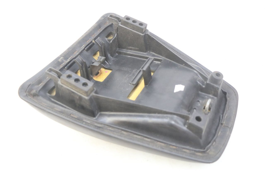 photo de REAR SEAT HONDA CBF 500 (2004 - 2007)