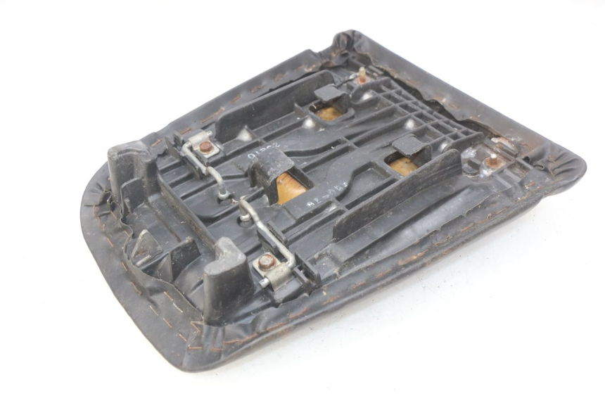 photo de REAR SEAT HONDA CBR RR FIREBLADE 900 (1992 - 1994)