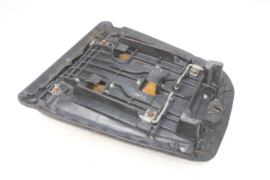 photo de REAR SEAT HONDA CBR RR FIREBLADE 900 (1992 - 1994)