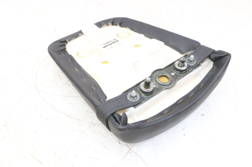 photo de REAR SEAT SUZUKI GSXR GSX-R 1000 (2003 - 2004) - Zoom on usage condition