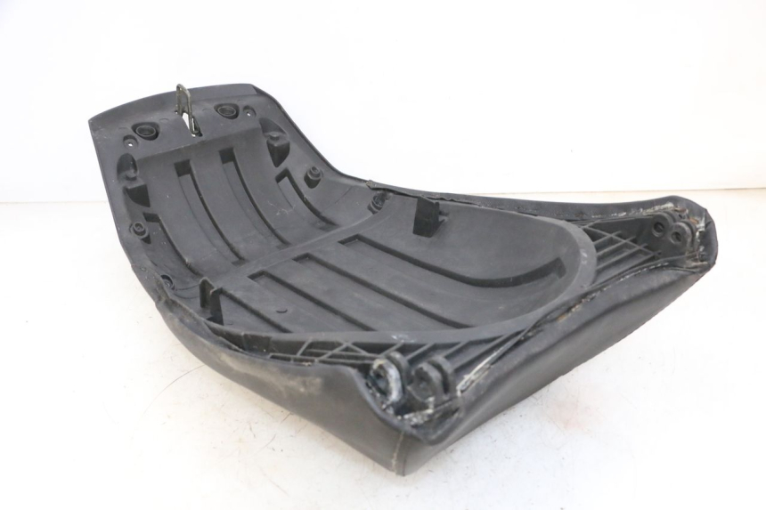 photo de REAR SEAT JM MOTORS GTS 125 (2015 - 2019) - Technical close-up