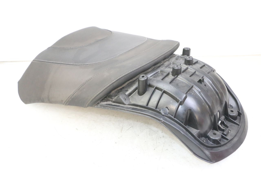 photo de REAR SEAT PEUGEOT SATELIS 125 (2013 - 2018)