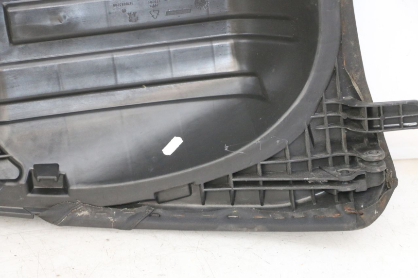 photo de REAR SEAT PEUGEOT SATELIS 125 (2013 - 2018)