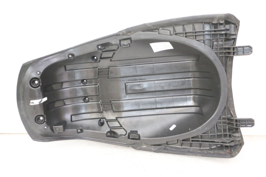 photo de REAR SEAT PEUGEOT SATELIS 125 (2013 - 2018)