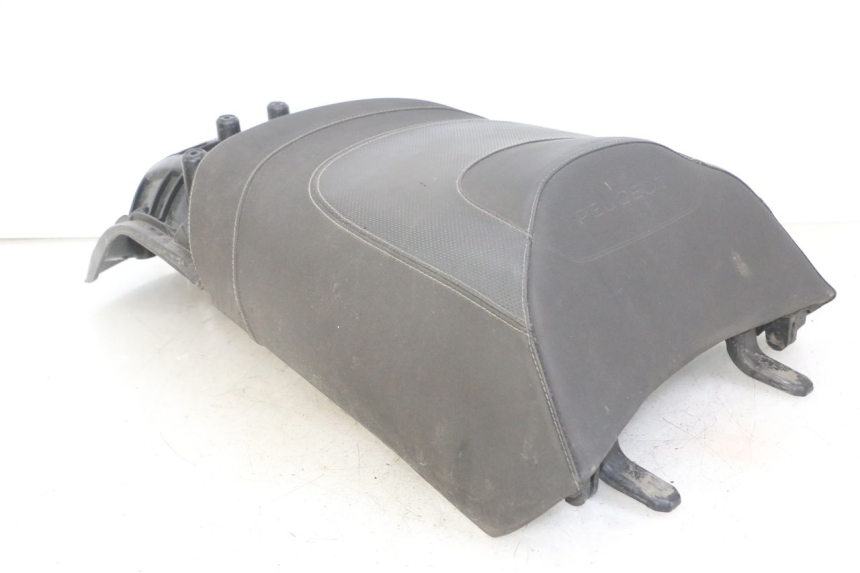 photo de REAR SEAT PEUGEOT SATELIS 125 (2013 - 2018)