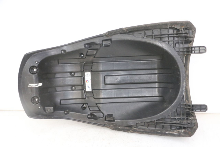 photo de REAR SEAT PEUGEOT SATELIS 125 (2013 - 2018)
