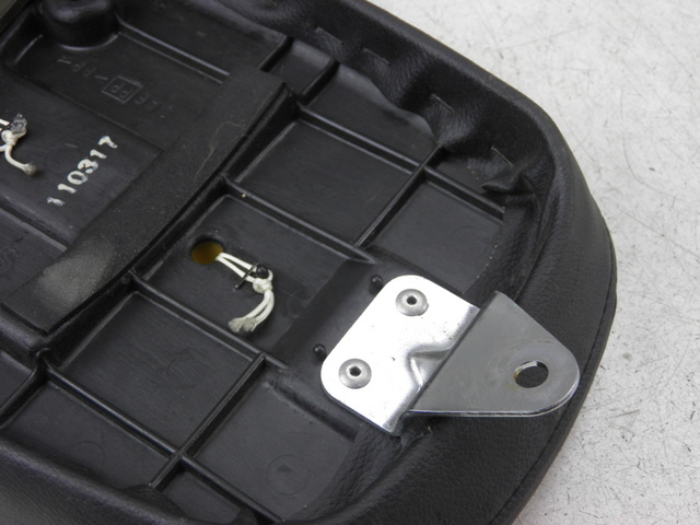 photo de REAR SEAT SUZUKI GZ MARAUDER 125 (1998 - 2004)