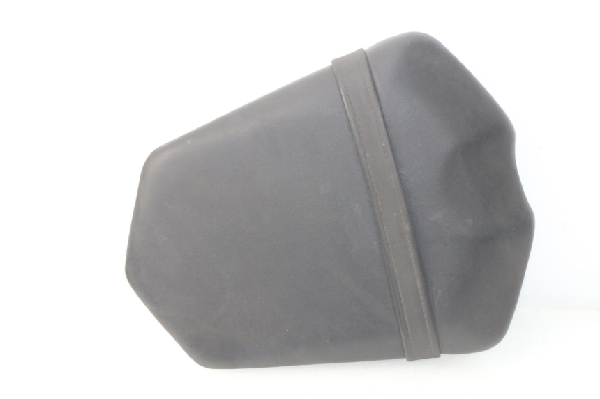 photo de REAR SEAT YAMAHA FZ8 800 (2010 - 2016)