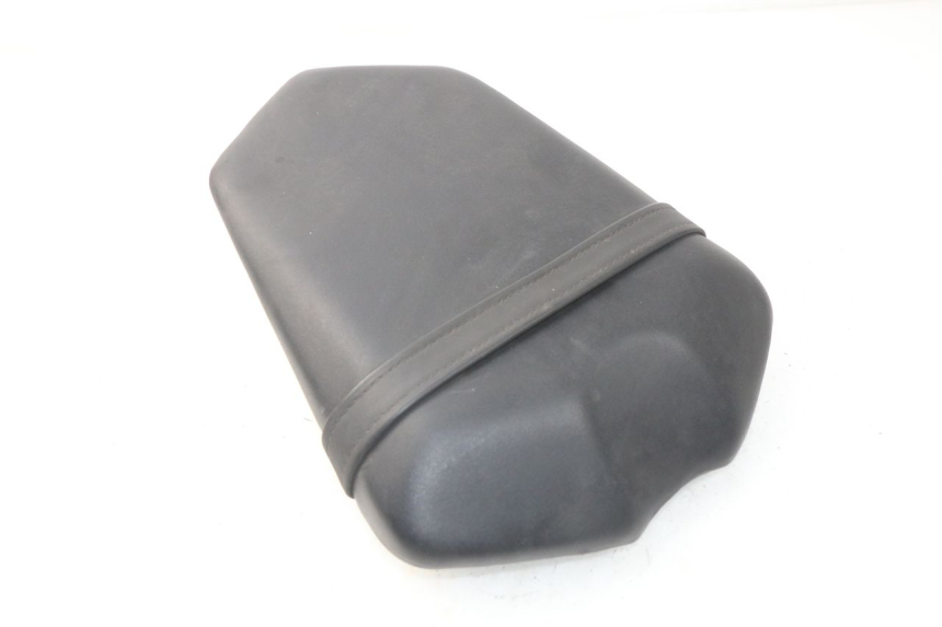 photo de REAR SEAT YAMAHA FZ8 800 (2010 - 2016)