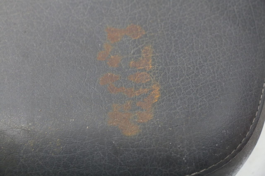 photo de REAR SEAT YAMAHA YP MAJESTY 125 (1998 - 2001)