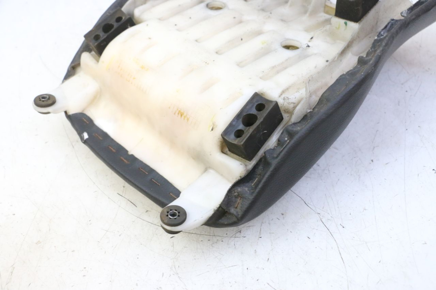 photo de FRONT SEAT HONDA CBF 125 (2009 - 2015)