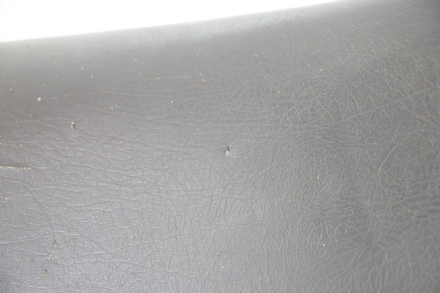 photo de FRONT SEAT KAWASAKI GPX R WARBIRD 600 (1988 - 1993) - Additional view of the item