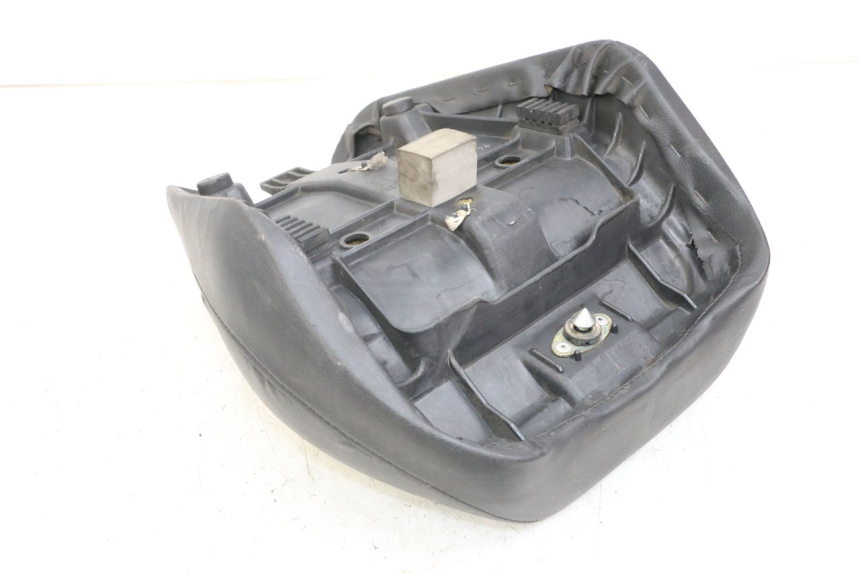 photo de FRONT SEAT SUZUKI GZ MARAUDER 125 (1998 - 2004)