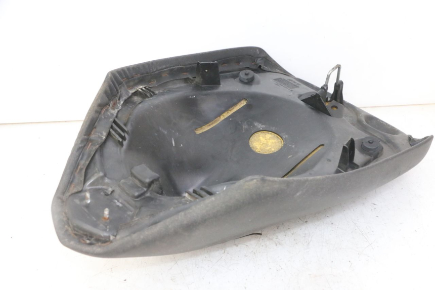 photo de FRONT SEAT PEUGEOT JET FORCE CARBU 50 (2003 - 2016)