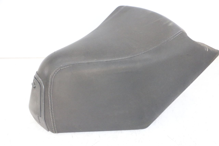 photo de FRONT SEAT PEUGEOT SATELIS 125 (2013 - 2018)
