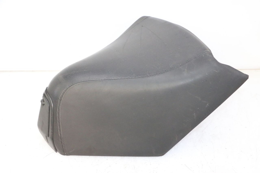 photo de FRONT SEAT PEUGEOT SATELIS 125 (2010 - 2012) - Component zoom