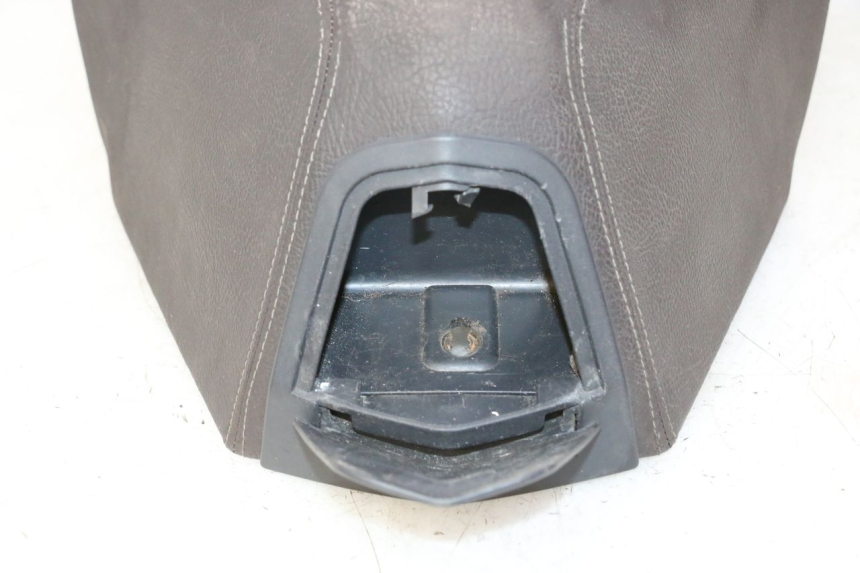 photo de FRONT SEAT PEUGEOT SATELIS 125 (2006 - 2009)