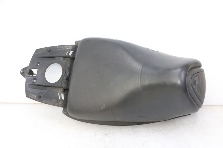 photo de FRONT SEAT APRILIA SR R 2T LC 50 (2018 - 2021)