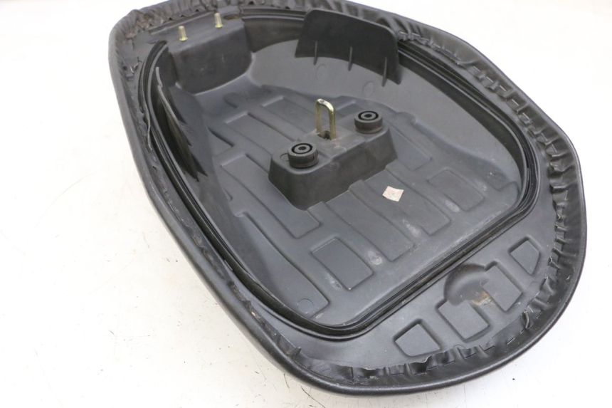 photo de FRONT SEAT PEUGEOT TWEET PRO EFI 4T 50 (2021 - 2022)