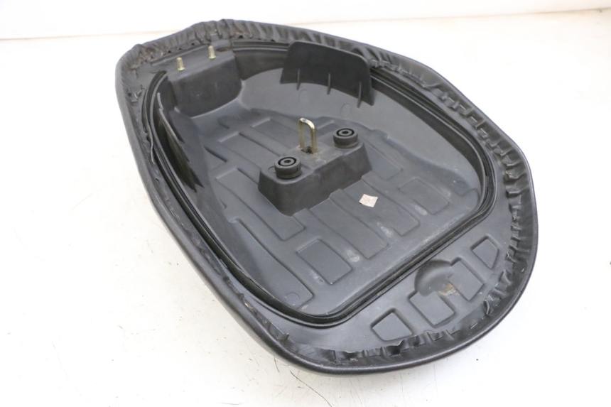 photo de FRONT SEAT PEUGEOT TWEET PRO EFI 4T 50 (2021 - 2022)