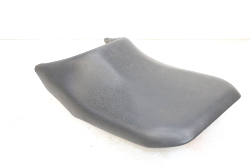 photo de FRONT SEAT DAELIM VJ ROADWIN FI 125 (2008 - 2017) - Surface and material condition