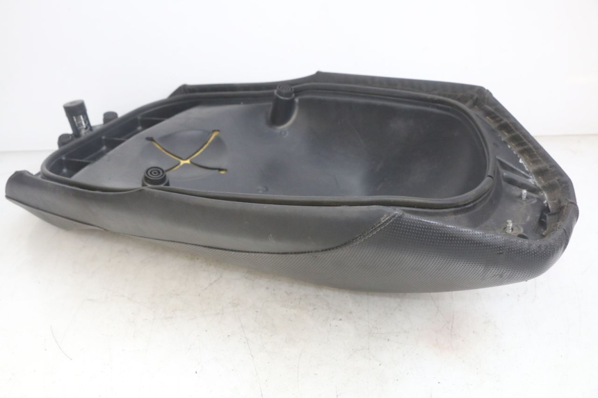 photo de FRONT SEAT YAMAHA YP MAJESTY 125 (2007 - 2010)