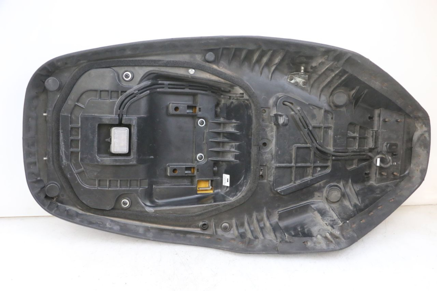 photo de SEAT SUZUKI BURGMAN EXECUTIVE ABS 650 (2006 - 2012) - Component detail