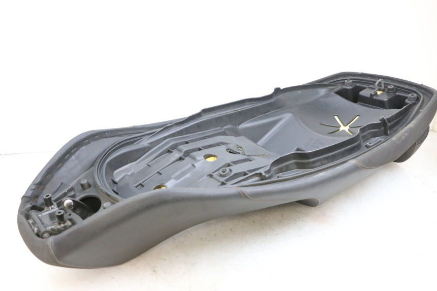 photo de SEAT PIAGGIO MP3 HPE 350 (2018 - 2020) - Alternative perspective