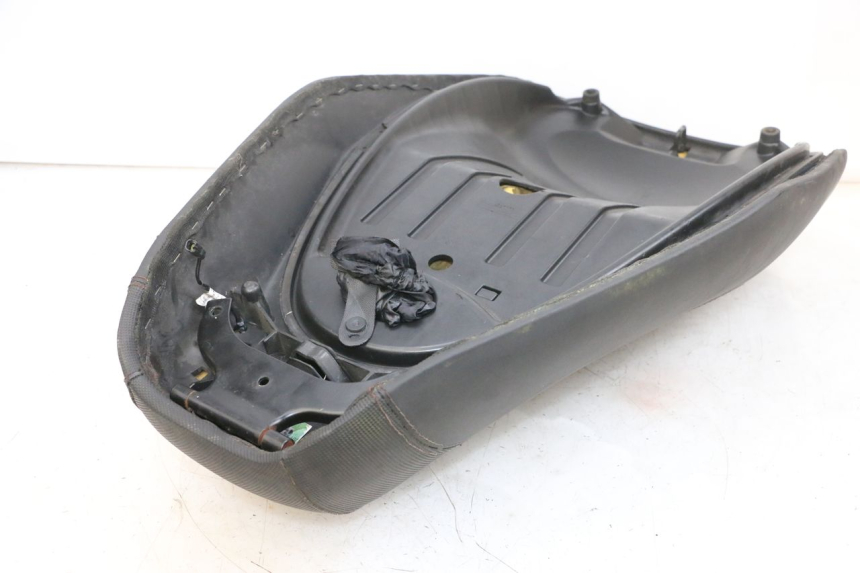 photo de SEAT PIAGGIO MP3 RL 250 (2007 - 2010) - Distinctive features