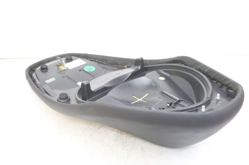 photo de SEAT YAMAHA NEO'S NEOS 2T EASY 50 (2013 - 2016) - Fixing points details