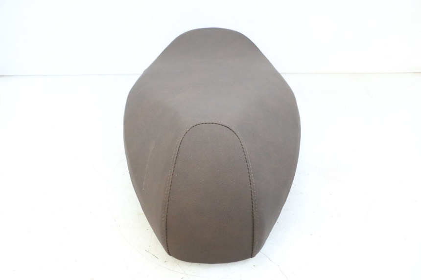 photo de SEAT EFUN PUSA 1 - Surface and material condition