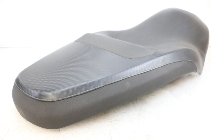 photo de SEAT YAMAHA XMAX X-MAX 125 (2006 - 2009) - Distinctive features