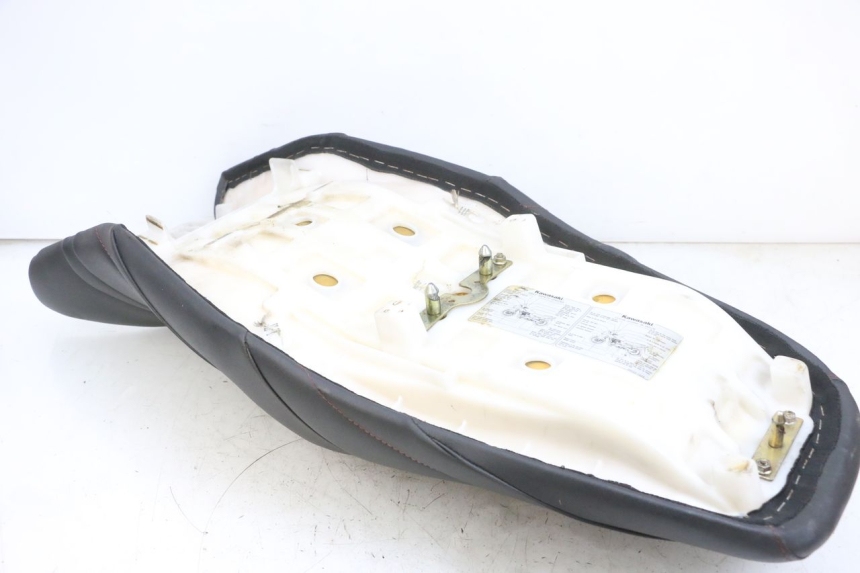 photo de SEAT KAWASAKI ZR 7 750 (1999 - 2001) - Product overview